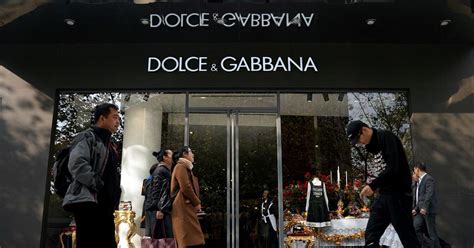 dolce gabbana video cina traduzione|Dolce & Gabbana founders apologise for controversial China.